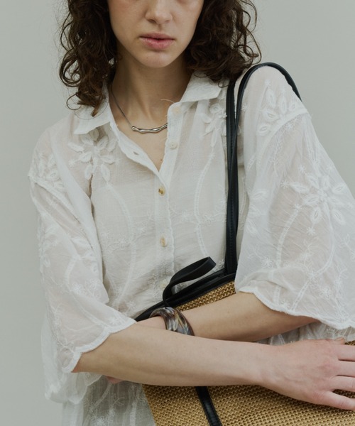 Plumel(プルメル)の「Half Sleeve Scallop Lace Shirt / ハーフスリーブスカラップレースシャツ(シャツ/ブラウス・レディース・オフホワイト/ベージュ・MEDIUM)」の11枚目の写真