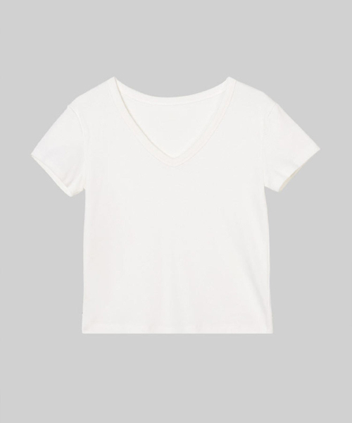 AENE(エイネ)の「VネックTシャツ(ピンク)(Tシャツ/カットソー・レディース・ピンク/オリーブ/ブラック/ホワイト/クリーム・FREE)」の9枚目の写真