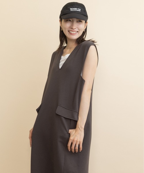 lodie(ロディ)の「カットジャージ・セミタイトワンピース(ワンピース・レディース・チャコールグレー/ブラック/モカ・FREE)」の15枚目の写真
