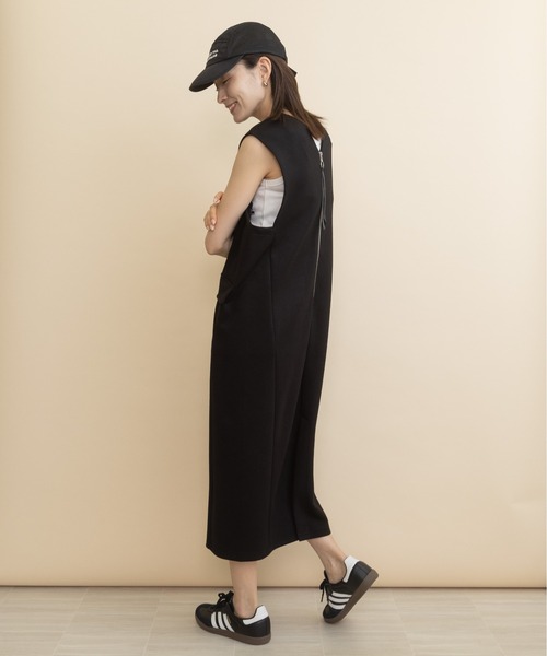 lodie(ロディ)の「カットジャージ・セミタイトワンピース(ワンピース・レディース・チャコールグレー/ブラック/モカ・FREE)」の4枚目の写真