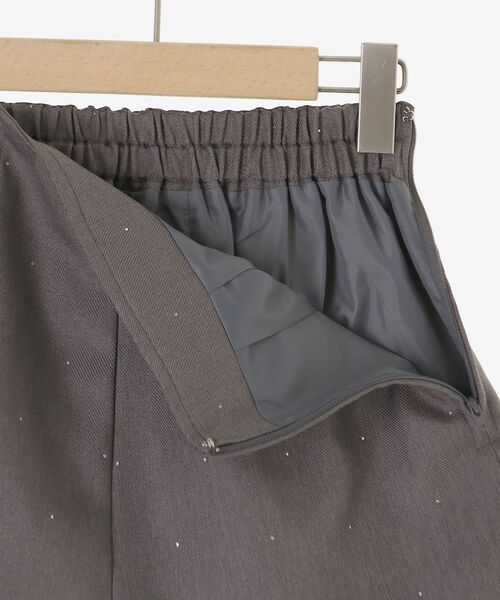 MAJESTIC LEGON（マジェスティックレゴン）の「キラキラハイウエストショートパンツ（その他パンツ・レディース・グレー/ブラック・MEDIUM）」の21枚目の写真