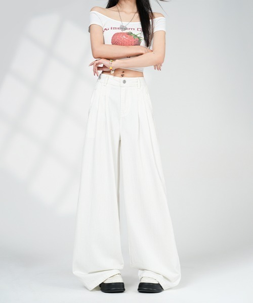 AMAJI（アマジ）の「ワイドデニムパンツ（デニムパンツ・レディース・ホワイト・SMALL/MEDIUM/LARGE/X-LARGE）」の3枚目の写真