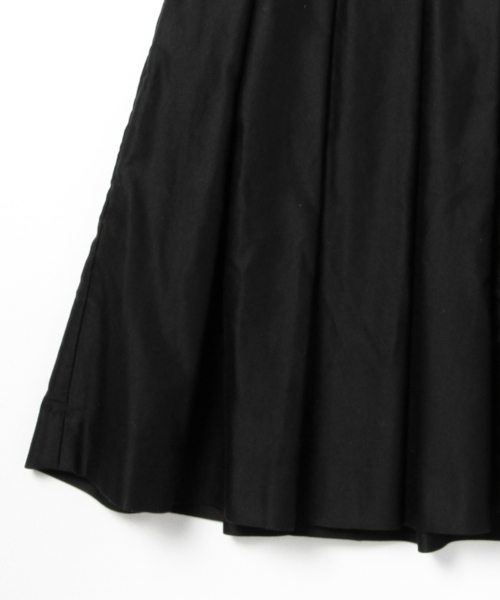 BEAMS BOY（ビームスボーイ）の「BEAMS BOY / モールスキン サスペンダー プリーツ（スカート・レディース・ブラック/ベージュ・ONE SIZE）」の4枚目の写真