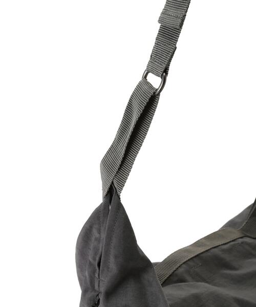 SLOW(スロウ)の「SLOW(スロウ)packer 2way shoulder bag L(ショルダーバッグ・メンズ・ブラック/グレー・F)」の6枚目の写真