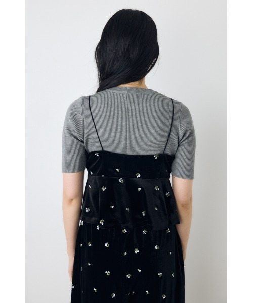 AZUL by moussy（アズールバイマウジー）の「【セットアップ対応】ベロア刺繍キャミソール（キャミソール・レディース・ブラック系その他/ブラウン系その他・FREE）」の7枚目の写真