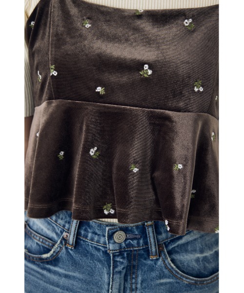 AZUL by moussy（アズールバイマウジー）の「【セットアップ対応】ベロア刺繍キャミソール（キャミソール・レディース・ブラック系その他/ブラウン系その他・FREE）」の18枚目の写真