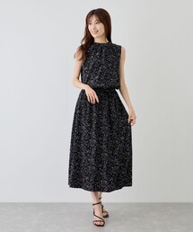 ハイネックノースリーブドッキングワンピース