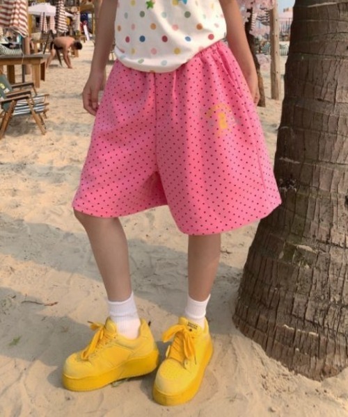 おしゃれスタ（オシャレスタ）の「ドット柄　ワイドスウェットハーフパンツ（スウェットパンツ・レディース・イエロー/ピンク/ミント・S/M/L/XL）」の3枚目の写真