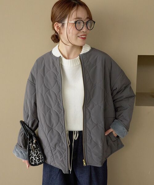 le.coeur blanc(ルクールブラン)の「《WEB限定》リバーシブルキルティングブルゾン(ブルゾン・レディース・アイボリー/ブラック/チャコールグレー・38)」の3枚目の写真