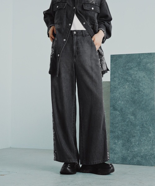 LEPSIM(レプシィム)の「刺繍デニムパンツ 879120(デニムパンツ・レディース・ブラック/ブルー・MEDIUM/LARGE)」の3枚目の写真