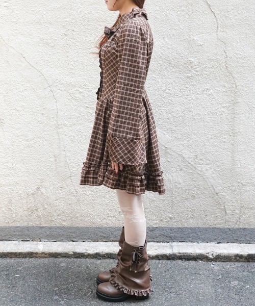 axes femme POETIQUE(アクシーズファムポエティック)の「ディテクティブチェックOP(ワンピース・レディース・ブラック/ネイビー/ブラウン・MEDIUM)」の5枚目の写真