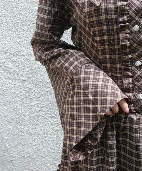 axes femme POETIQUE(アクシーズファムポエティック)の「ディテクティブチェックOP(ワンピース・レディース・ブラック/ネイビー/ブラウン・MEDIUM)」の8枚目の写真