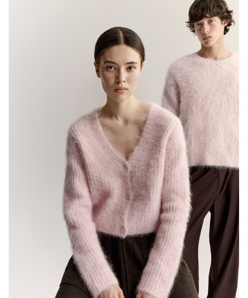 Maison Kitsune(メゾンキツネ)の「FLUFFY ALPACA CROPPED CARDIGAN(カーディガン/ボレロ・レディース・ライトピンク・XS/L/M/S)」の3枚目の写真