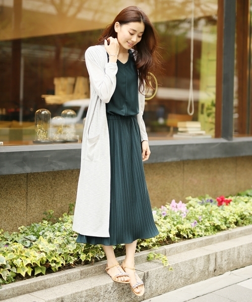 LEPSIM（レプシィム）の「カットマキシショールカーディガンLS 712974（カーディガン/ボレロ・レディース・オフホワイト/トップグレー/ダークネイビー・FREE）」の5枚目の写真