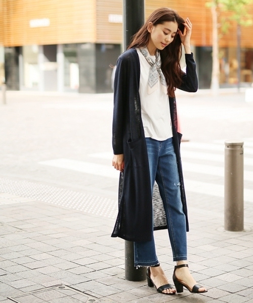 LEPSIM（レプシィム）の「カットマキシショールカーディガンLS 712974（カーディガン/ボレロ・レディース・オフホワイト/トップグレー/ダークネイビー・FREE）」の7枚目の写真