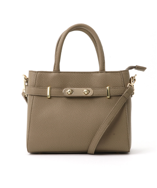 PLAIN CLOTHING(プレーンクロージング)の「フロントメタルハンドバッグ/ショルダーバッグ【PLAIN CLOTHING】(ショルダーバッグ・レディース・ベージュ/ネイビー/レッド/キャメル/グレー/ブラック・FREE)」の4枚目の写真