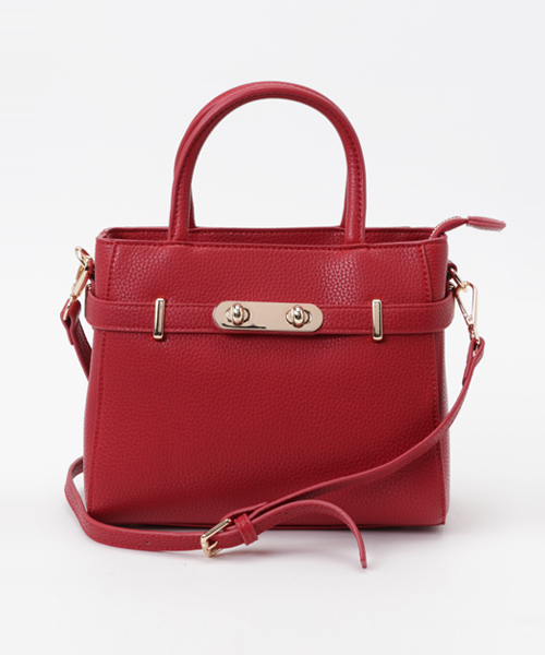 PLAIN CLOTHING(プレーンクロージング)の「フロントメタルハンドバッグ/ショルダーバッグ【PLAIN CLOTHING】(ショルダーバッグ・レディース・ベージュ/ネイビー/レッド/キャメル/グレー/ブラック・FREE)」の6枚目の写真