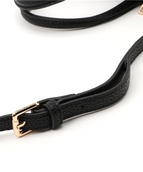 PLAIN CLOTHING(プレーンクロージング)の「フロントメタルハンドバッグ/ショルダーバッグ【PLAIN CLOTHING】(ショルダーバッグ・レディース・ベージュ/ネイビー/レッド/キャメル/グレー/ブラック・FREE)」の10枚目の写真