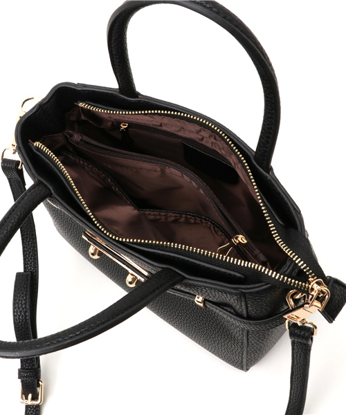 PLAIN CLOTHING(プレーンクロージング)の「フロントメタルハンドバッグ/ショルダーバッグ【PLAIN CLOTHING】(ショルダーバッグ・レディース・ベージュ/ネイビー/レッド/キャメル/グレー/ブラック・FREE)」の12枚目の写真