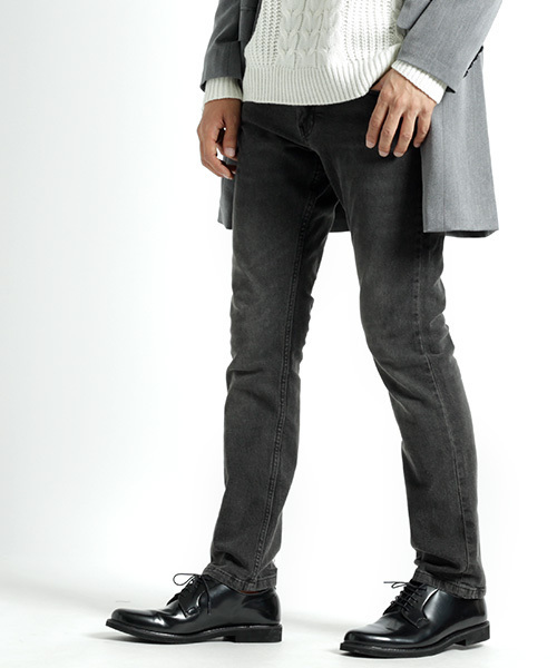 MONO-MART(モノマート)の「ストレッチテーパードデニムパンツ/スリムスキニーパンツ(デニムパンツ・メンズ・ブルー系その他2/ブラック系その他/ブラック/ワンウォッシュ/ブルー系その他・LL/L/S/M)」の12枚目の写真