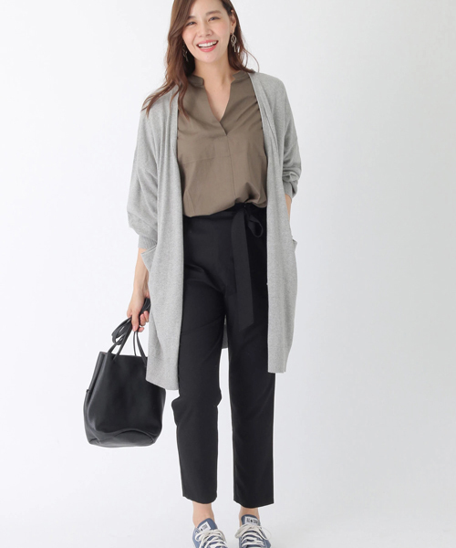 earth music&ecology(アースミュージックアンドエコロジー)の「シンプルニットカーディガン(カーディガン/ボレロ・レディース・キャメル/ライトグレー/バーガンディー/ダークグリーン/ブラック・FREE)」の14枚目の写真