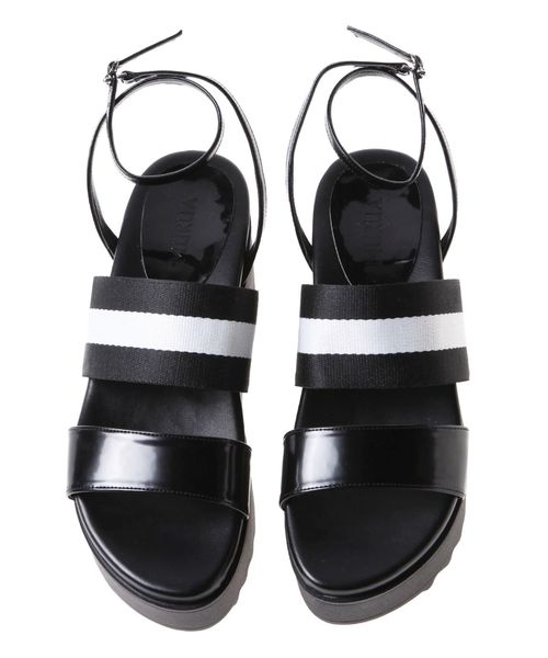 MURUA（ムルーア）の「ラインテープサンダル（サンダル・レディース・ホワイト/ブラック/ブルー・35/36/37）」の6枚目の写真