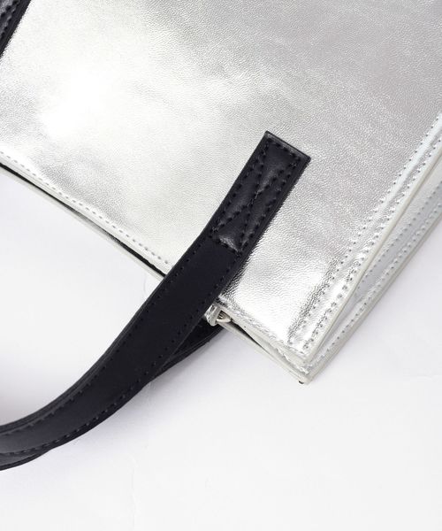 Khaju（カージュ）の「Khaju:メタリック2WAYトート◇（トートバッグ・レディース・ピンク/シルバー・ONE SIZE）」の10枚目の写真