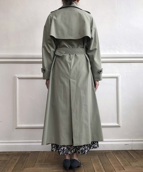 Doux archives（ドゥアルシーヴ）の「タスランボリュームトレンチ（トレンチコート・レディース・ベージュ/ネイビー/カーキ・MEDIUM）」の12枚目の写真
