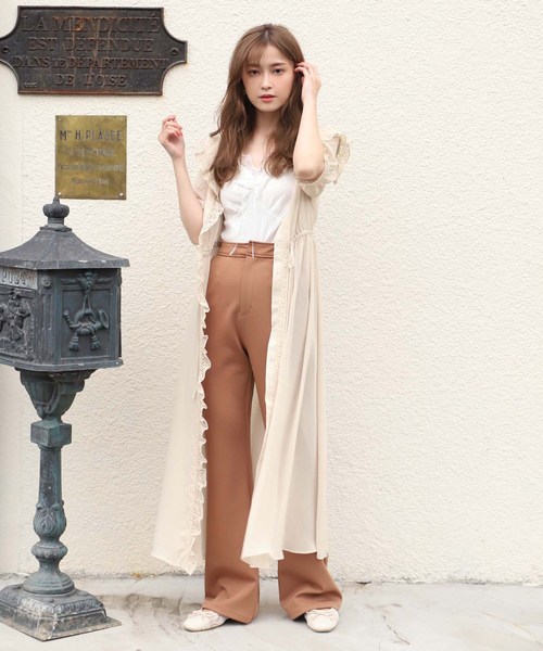 one after another NICE CLAUP(ワンアフターアナザーナイスクラップ)の「リボン付きレースタンク(キャミソール・レディース・ブラウン/オフホワイト/グリーン/ピンクベージュ・FREE)」の11枚目の写真