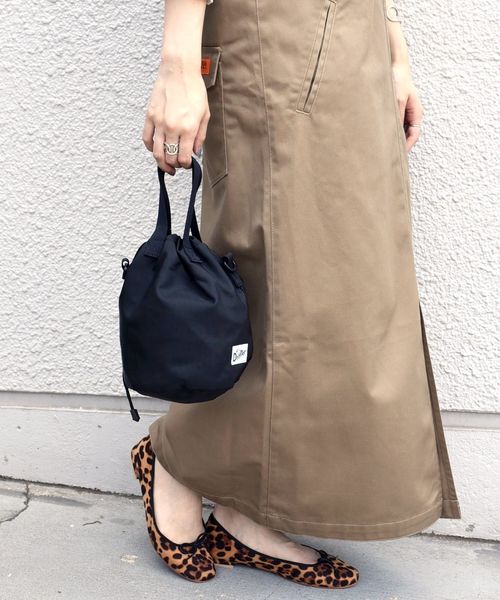 Drifter（ドリフター）の「Drifter:ドローストリングポーチ◇（ショルダーバッグ・レディース・ブラック/ベージュ/パープル/グリーン/キャメル/ブラウン/オリーブ・ONE SIZE）」の20枚目の写真