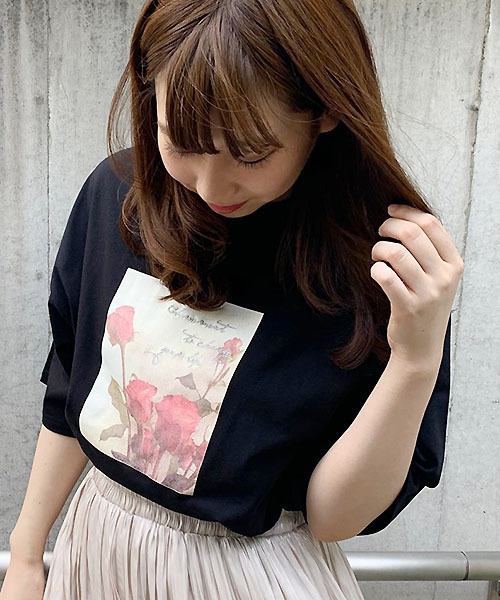 apres jour（アプレジュール）の「アソートBIGTシャツ2【ZOZOTOWN限定アイテム】（Tシャツ/カットソー・レディース・ホワイト/ブラック/ブルー/モカ/ラベンダー/ホワイト系その他/ブラック系その他/ホワイト系その他2/ホワイト系その他3/ホワイト系その他4・フリー）」の6枚目の写真