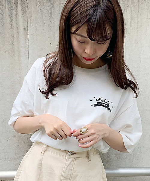 apres jour（アプレジュール）の「アソートBIGTシャツ2【ZOZOTOWN限定アイテム】（Tシャツ/カットソー・レディース・ホワイト/ブラック/ブルー/モカ/ラベンダー/ホワイト系その他/ブラック系その他/ホワイト系その他2/ホワイト系その他3/ホワイト系その他4・フリー）」の17枚目の写真