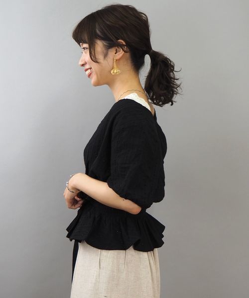 tiptop（ティップトップ）の「総刺繍カシュクールブラウス（シャツ/ブラウス・レディース・ブラック/ベージュ/オフホワイト・FREE）」の10枚目の写真