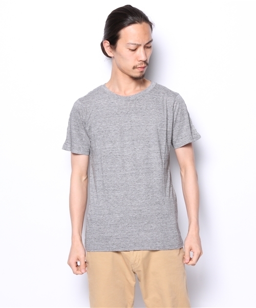 KATHARINE HAMNETT LONDON （キャサリンハムネットロンドン）の「BACK YOKE CABLE / バックヨークケーブルＴシャツ（Tシャツ/カットソー・メンズ・グレー/チャコールグレー/ブルー・MEDIUM/AL/LARGE）」の7枚目の写真