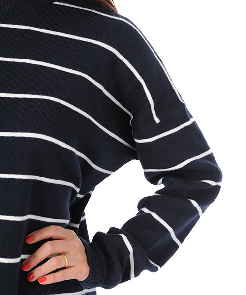 AMBIENT（アンビエント）の「ラウンドネックベーシックニットトップス（ニット/セーター・レディース・ホワイト×ネイビー/ブルー系その他/ネイビー/グレー・FREE）」の9枚目の写真