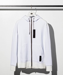 C DIEM(カルペディエム)ジップアップフーディ