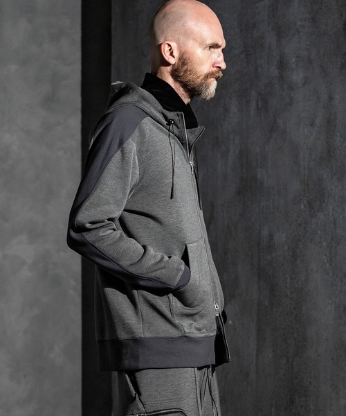 C DIEM(カルペディエム)の「C DIEM(カルペディエム)ジップアップフーディ(パーカー・メンズ・ホワイト/ブラック/グレー・S/M/L)」の5枚目の写真