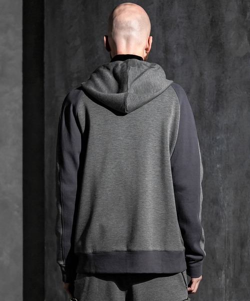 C DIEM(カルペディエム)の「C DIEM(カルペディエム)ジップアップフーディ(パーカー・メンズ・ホワイト/ブラック/グレー・S/M/L)」の6枚目の写真