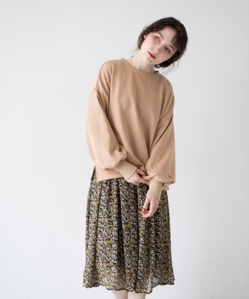 idem（イデム）の「Tuck Design Pullover（スウェット・レディース・ブラック/ベージュ/ダークグレー・FREE）」の15枚目の写真