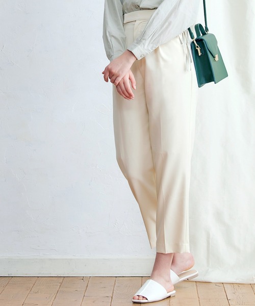 PURIL(ピュリル)の「【PURIL】センタープレス タック入りテーパードパンツ(スラックス・レディース・ネイビー/アイボリー/ブルー系その他/パープル系その他・S/M)」の5枚目の写真