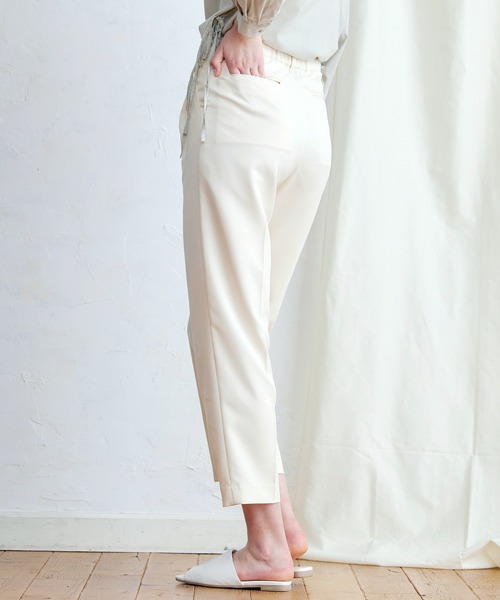 PURIL(ピュリル)の「【PURIL】センタープレス タック入りテーパードパンツ(スラックス・レディース・ネイビー/アイボリー/ブルー系その他/パープル系その他・S/M)」の7枚目の写真