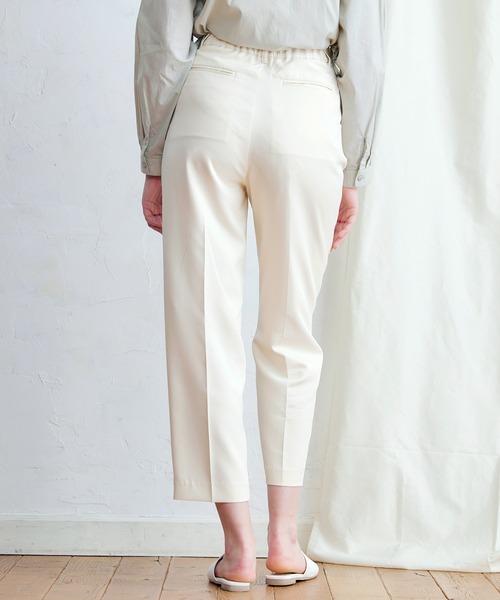 PURIL(ピュリル)の「【PURIL】センタープレス タック入りテーパードパンツ(スラックス・レディース・ネイビー/アイボリー/ブルー系その他/パープル系その他・S/M)」の8枚目の写真