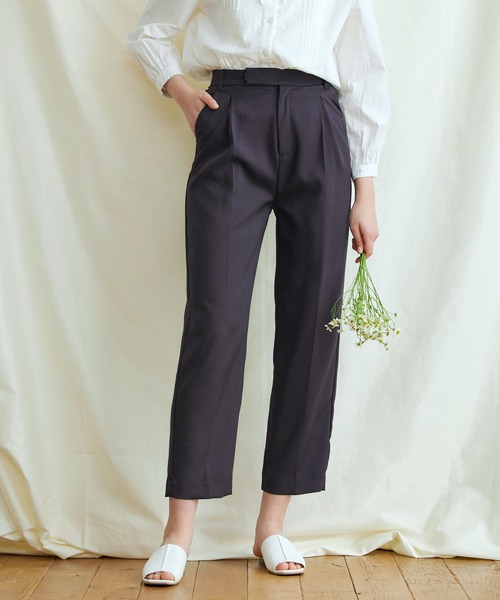 PURIL(ピュリル)の「【PURIL】センタープレス タック入りテーパードパンツ(スラックス・レディース・ネイビー/アイボリー/ブルー系その他/パープル系その他・S/M)」の13枚目の写真