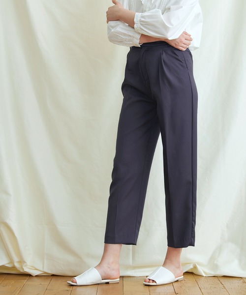 PURIL(ピュリル)の「【PURIL】センタープレス タック入りテーパードパンツ(スラックス・レディース・ネイビー/アイボリー/ブルー系その他/パープル系その他・S/M)」の14枚目の写真