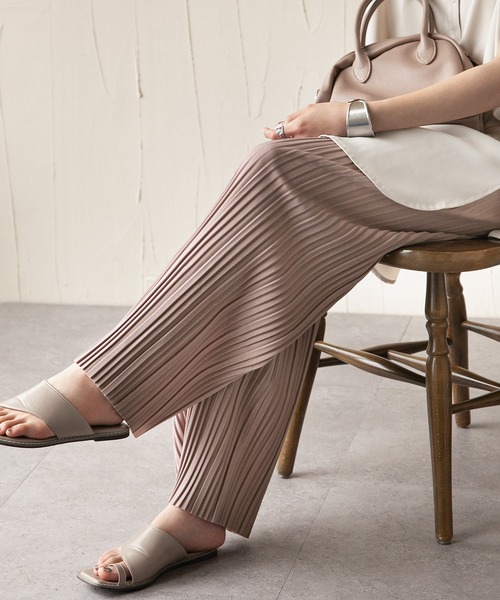 Chillfar（チルファー）の「カットジャガードプリーツパンツ（その他パンツ・レディース・グレイッシュベージュ/ベージュ/ブラック/ピンク系・MEDIUM/LARGE）」の3枚目の写真