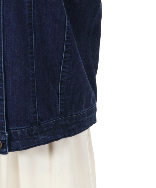 axes femme(アクシーズファム)の「花刺繍ストレッチデニムJKT(デニムジャケット・レディース・インディゴブルー/ケミカルウォッシュ・LARGE/MEDIUM)」の17枚目の写真