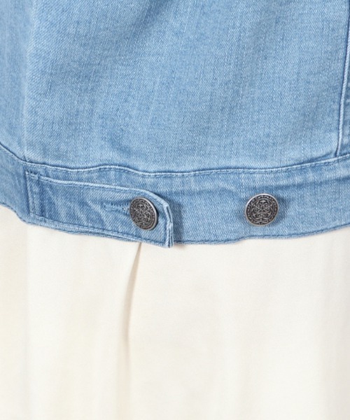 axes femme(アクシーズファム)の「花刺繍ストレッチデニムJKT(デニムジャケット・レディース・インディゴブルー/ケミカルウォッシュ・LARGE/MEDIUM)」の11枚目の写真