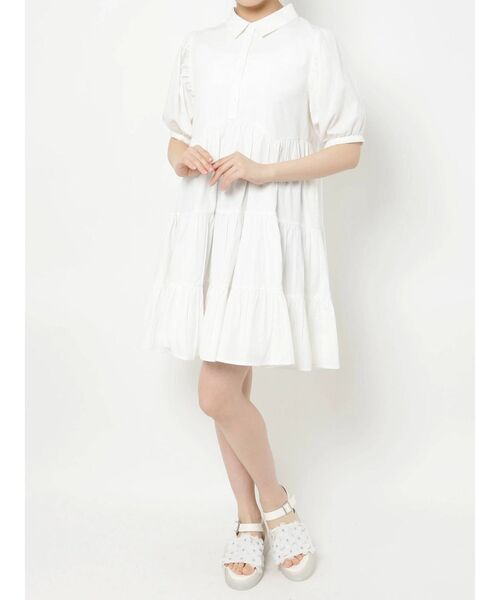 merry jenny（メリージェニー）の「パフスリーブギャザーミニワンピース（ワンピース・レディース・オフホワイト/ブラック/ブルー・FREE）」の7枚目の写真