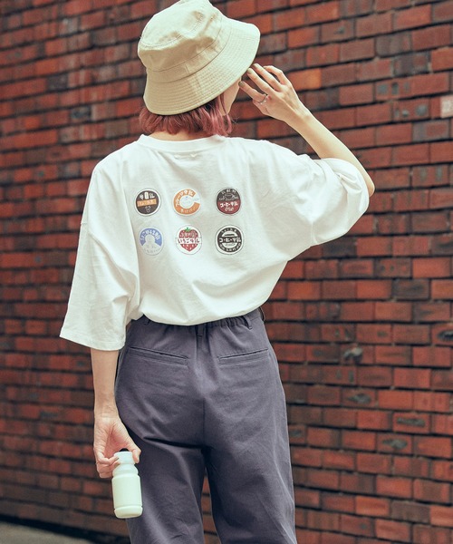 timecapsule（タイムカプセル）の「【timecapsule】「Oishi Gyunyu Nomitai」プリント半袖ビッグTシャツ（Tシャツ/カットソー・レディース・ホワイト/モカ/ベージュ系その他/ライトベージュ・FREE）」の2枚目の写真