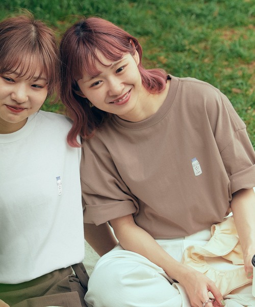 timecapsule（タイムカプセル）の「【timecapsule】「Oishi Gyunyu Nomitai」プリント半袖ビッグTシャツ（Tシャツ/カットソー・レディース・ホワイト/モカ/ベージュ系その他/ライトベージュ・FREE）」の16枚目の写真